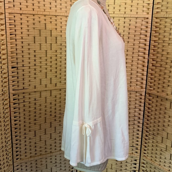 Cream, cashmere like sweater - Picture 3 of 5